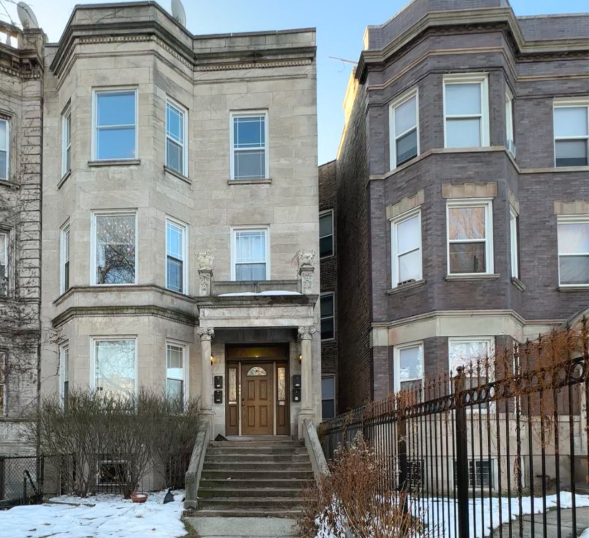 6402 S Greenwood Avenue — Chicago, IL 60637