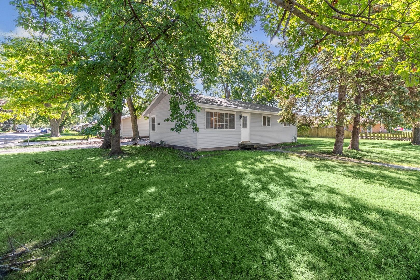 2308 Madonna Avenue — Joliet, IL 60436