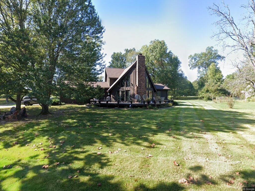 403 Oakwood Drive — Carterville, IL 62918