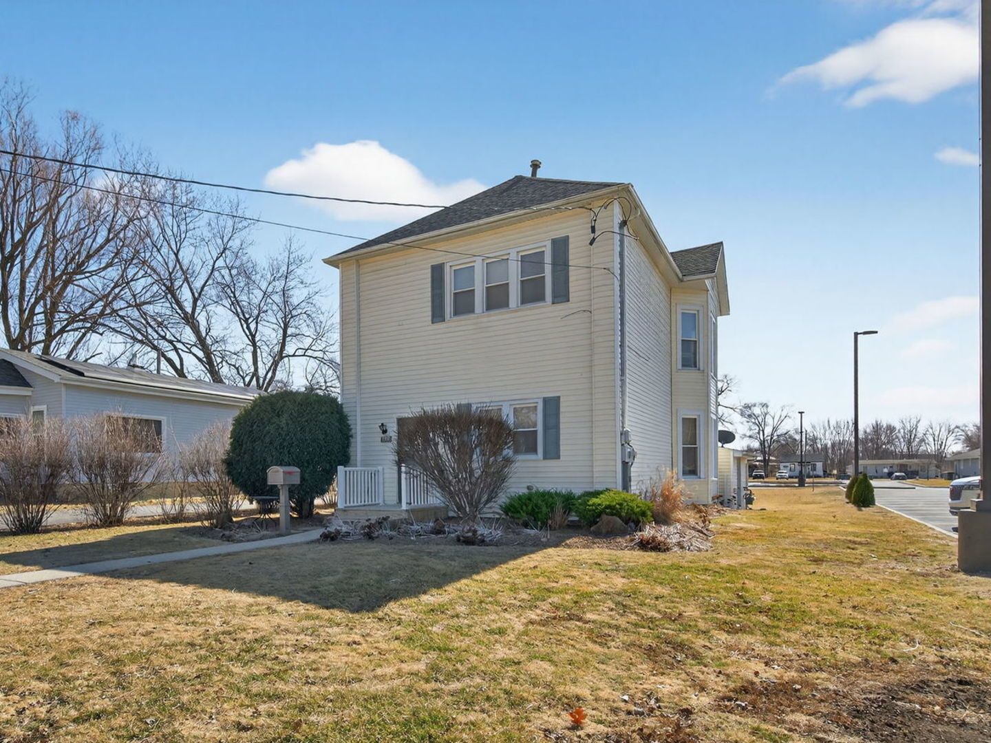 159 E Church Street — Coal City, IL 60416