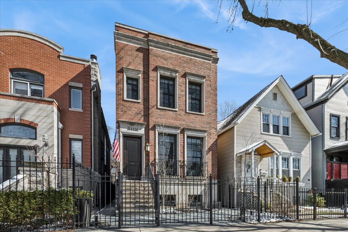 2723 N MAGNOLIA Avenue — Chicago, IL 60614