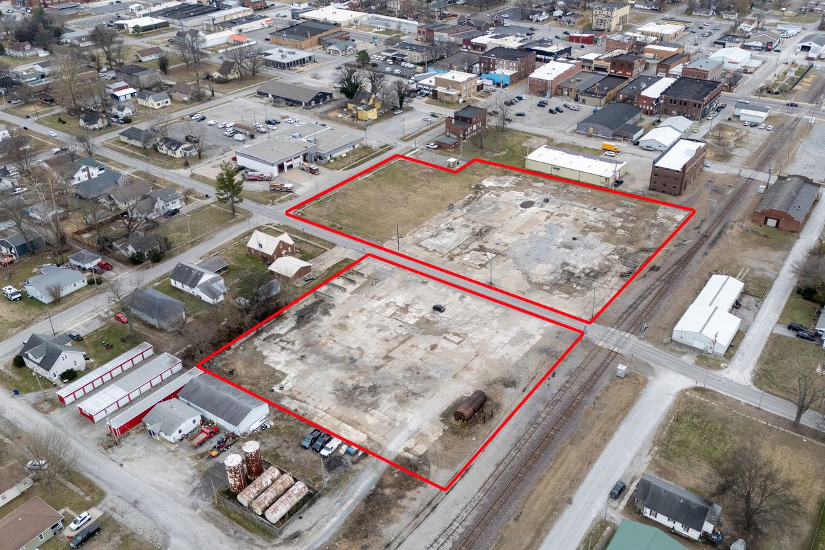 100 St. Louis Street, West Frankfort, IL 62896