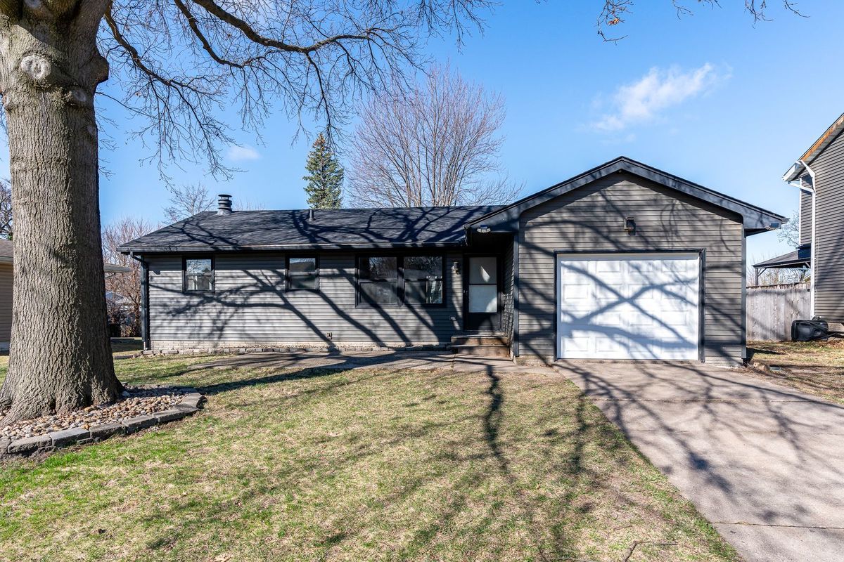 6420 Ripley Street, Davenport, IA 52806