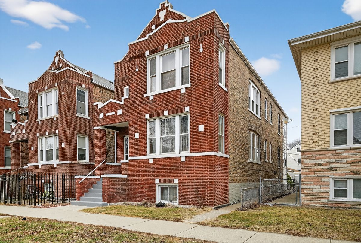 4217 Mozart Avenue, Chicago, IL 60632