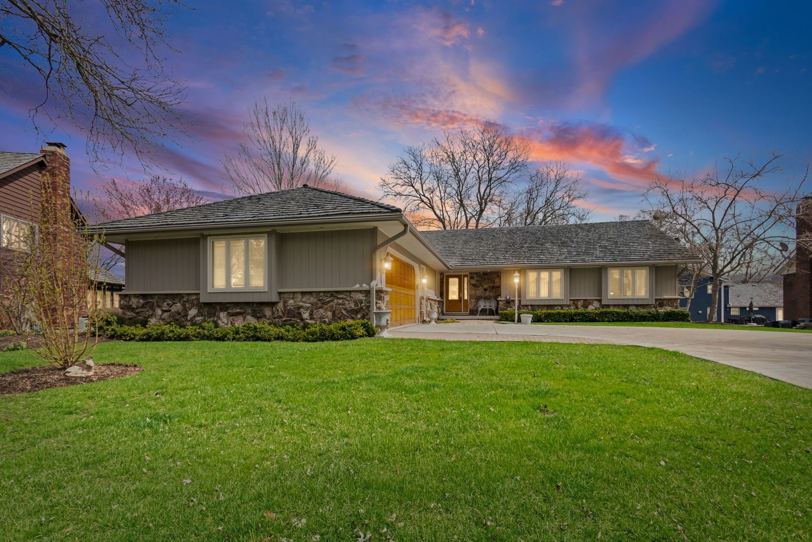 720 Mullady Parkway — Libertyville, IL 60048