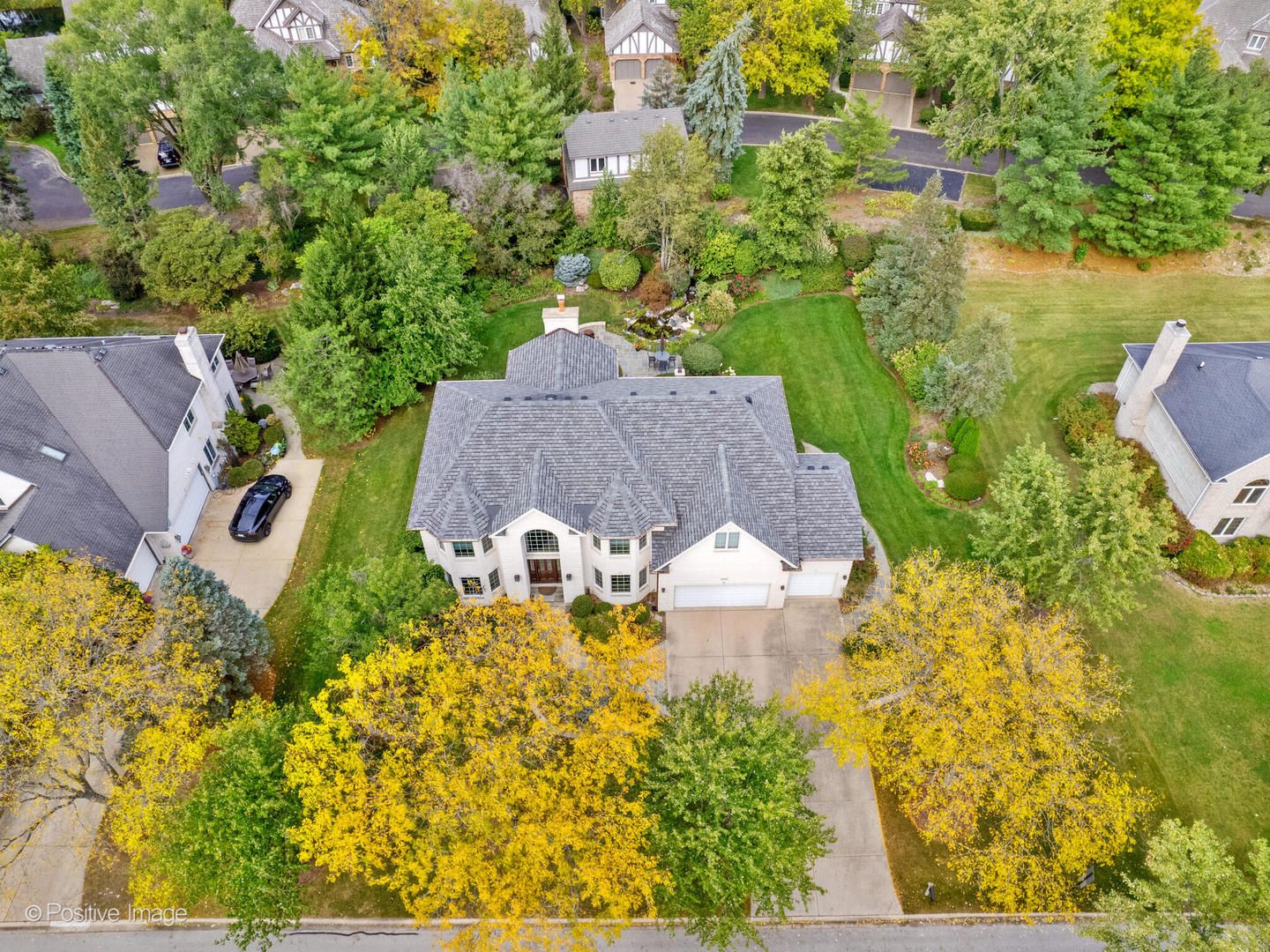 15W601 81st Street — Burr Ridge, IL 60527
