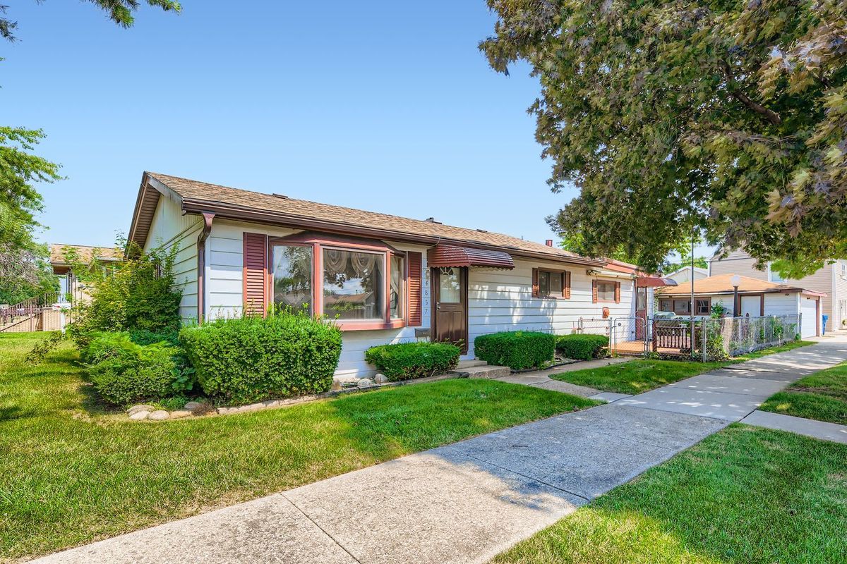 4857 Lorel Avenue, Chicago, IL 60638