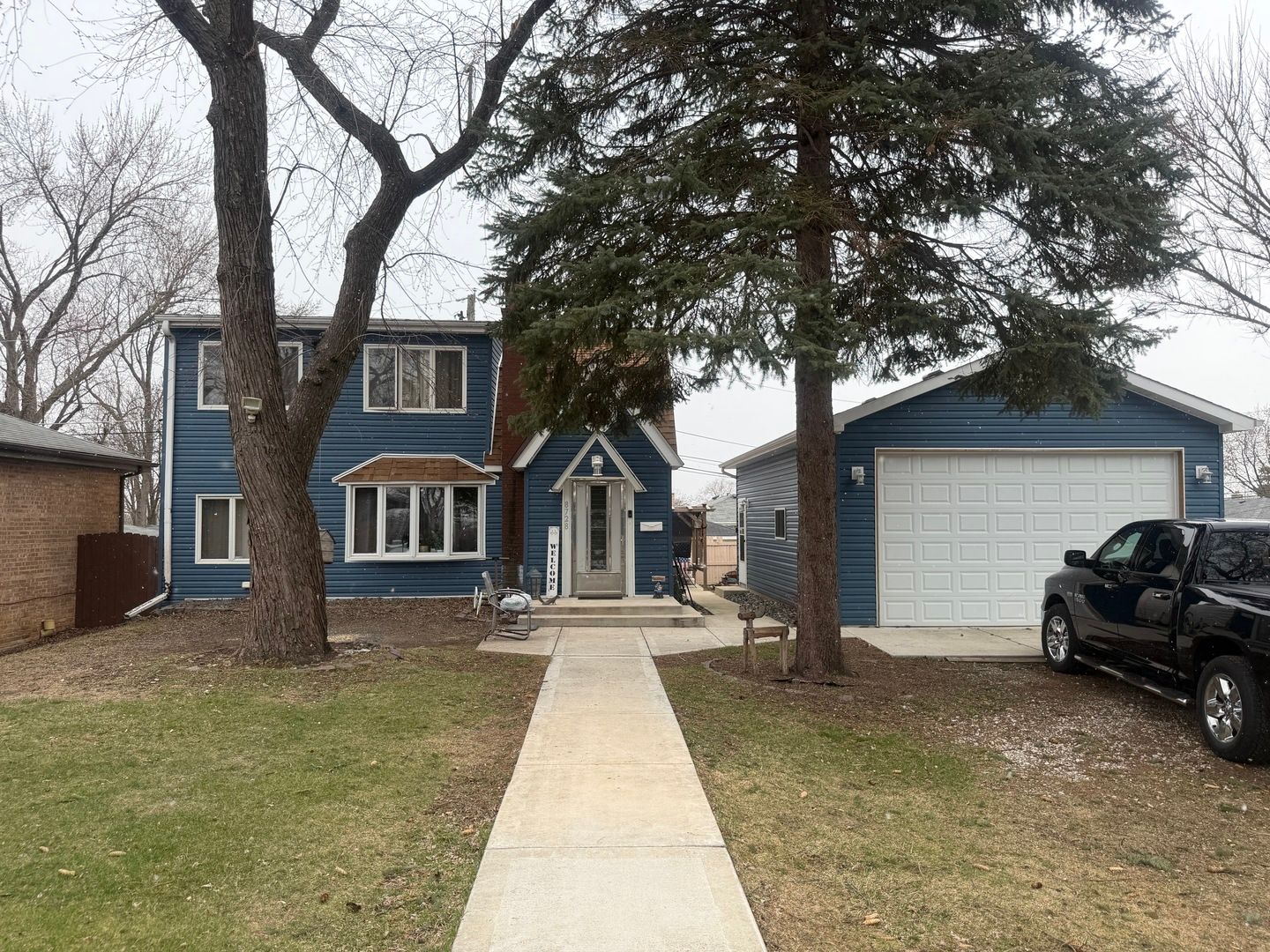 8728 S ROCKWELL Avenue — Evergreen Park, IL 60805