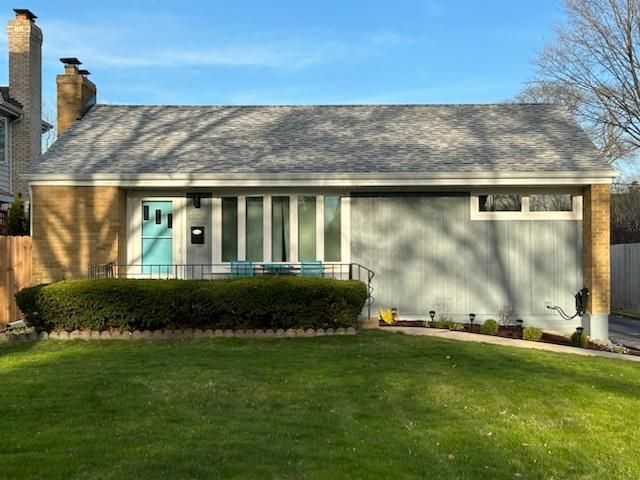 1107 Santa Rosa Avenue — Wheaton, IL 60187