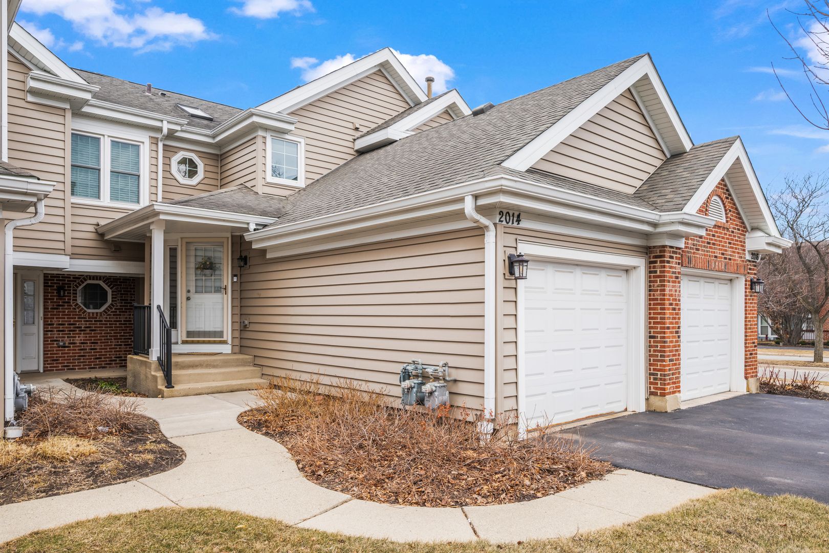 2014 N Stillwater Road — Arlington Heights, IL 60004