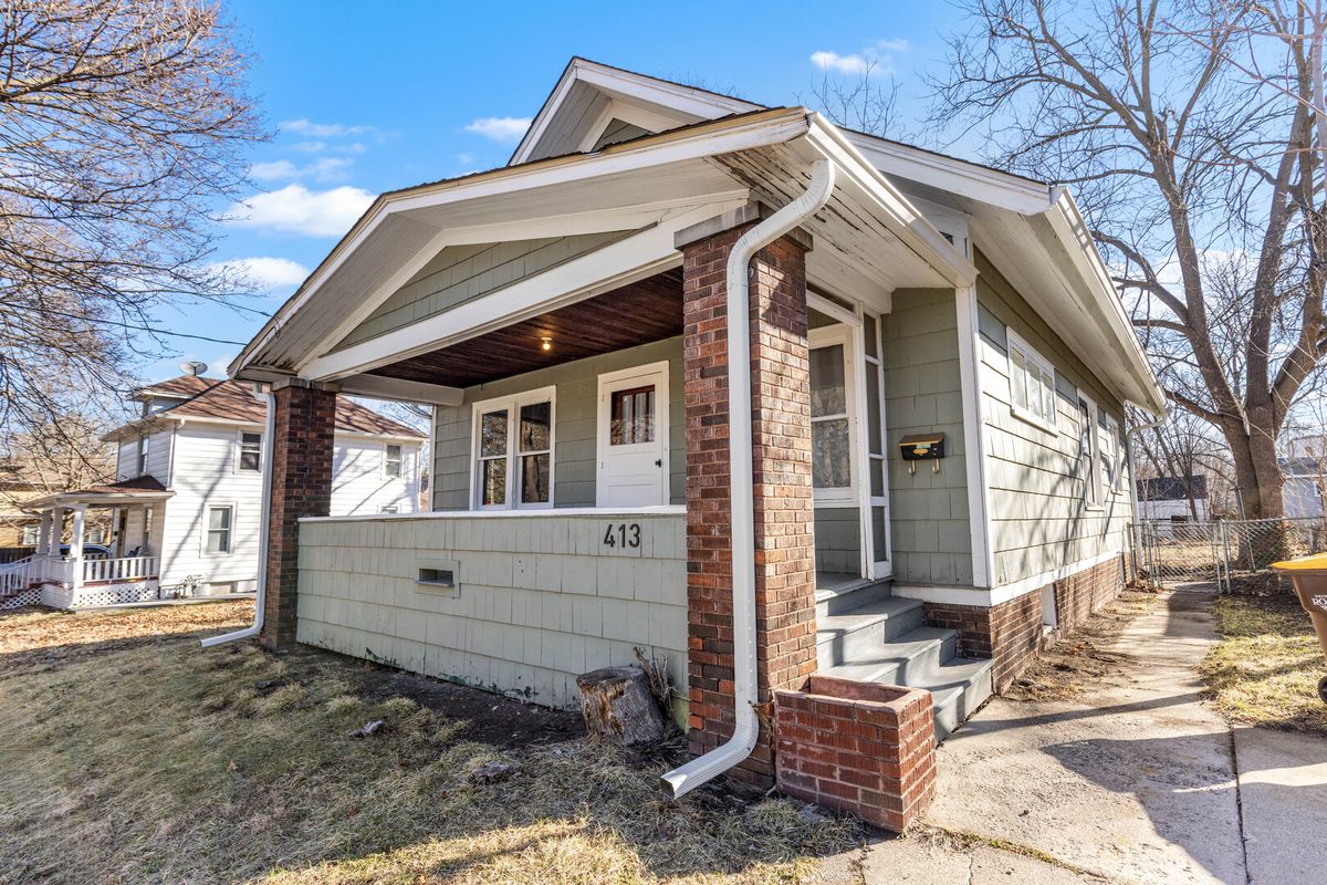 413 Adams Street, Rockford, IL 61107