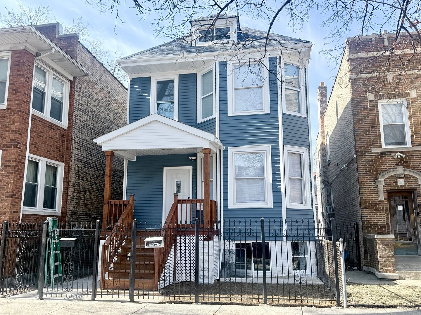 532 N Lawler Avenue — Chicago, IL 60644