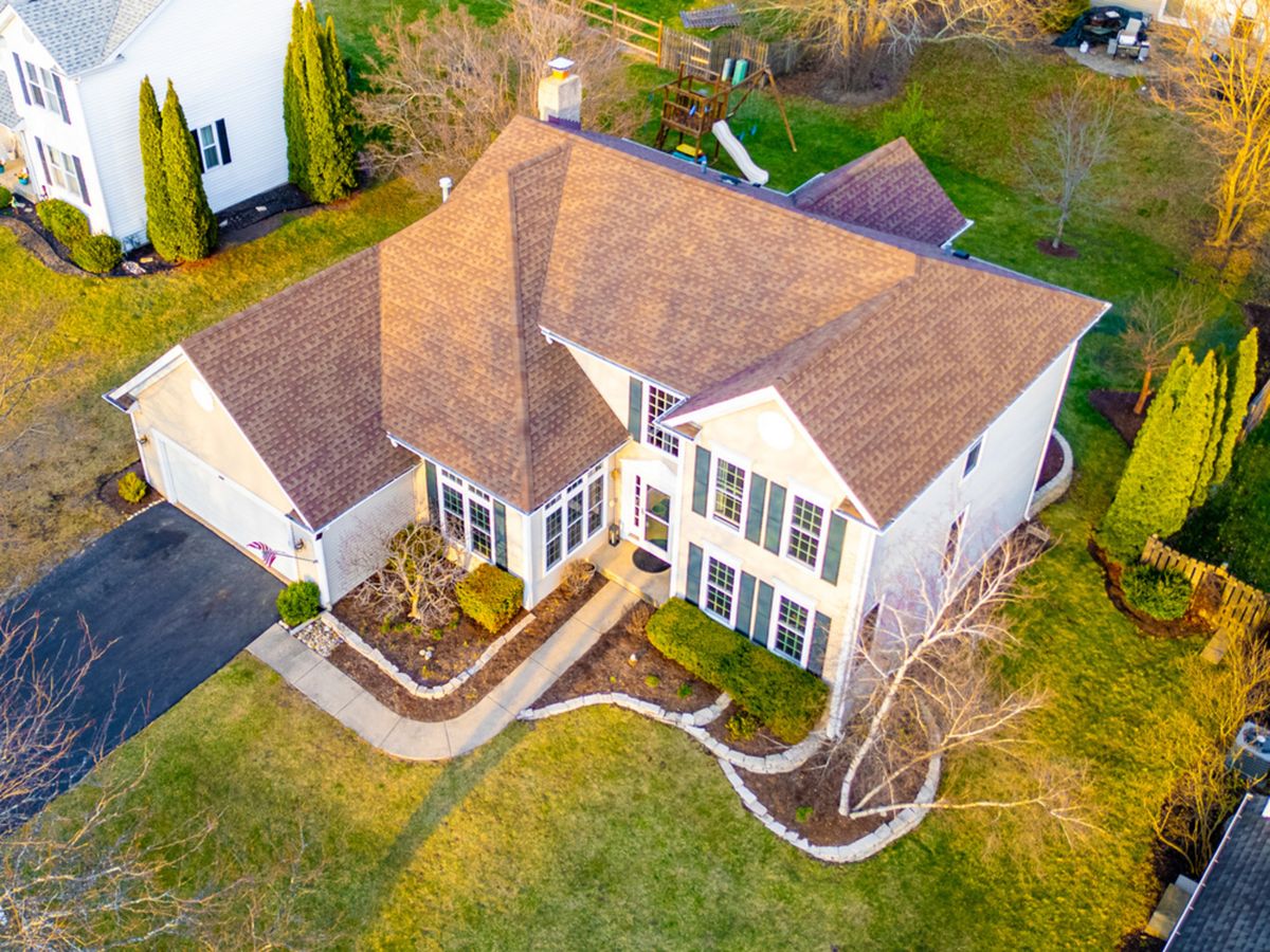 311 Briarwood Lane, Algonquin, IL 60102