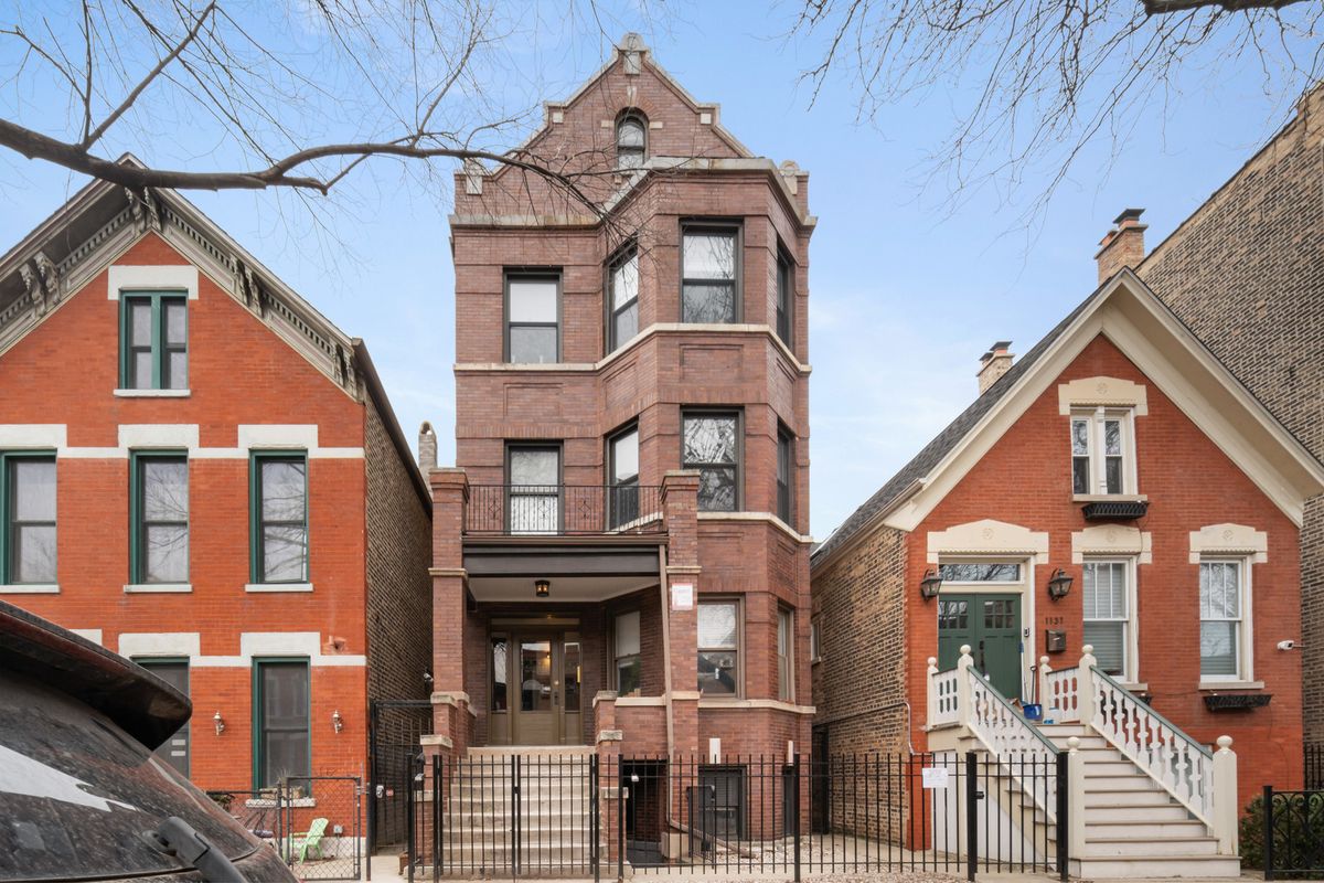 1133 Winchester Avenue, Chicago, IL 60622