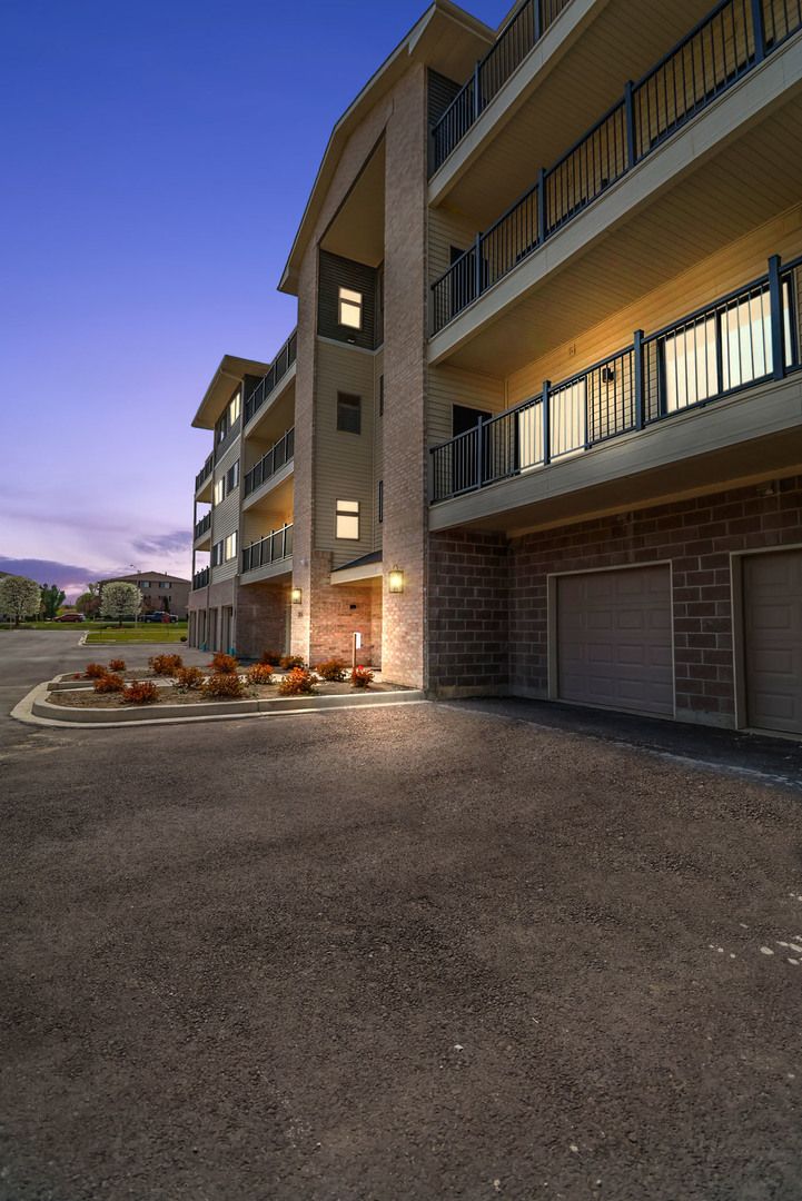 2034 W 75th Place #38, Merrillville, IN 46410