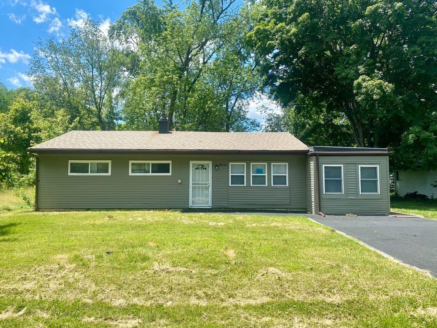16236 Spaulding Avenue — Markham, IL 60428