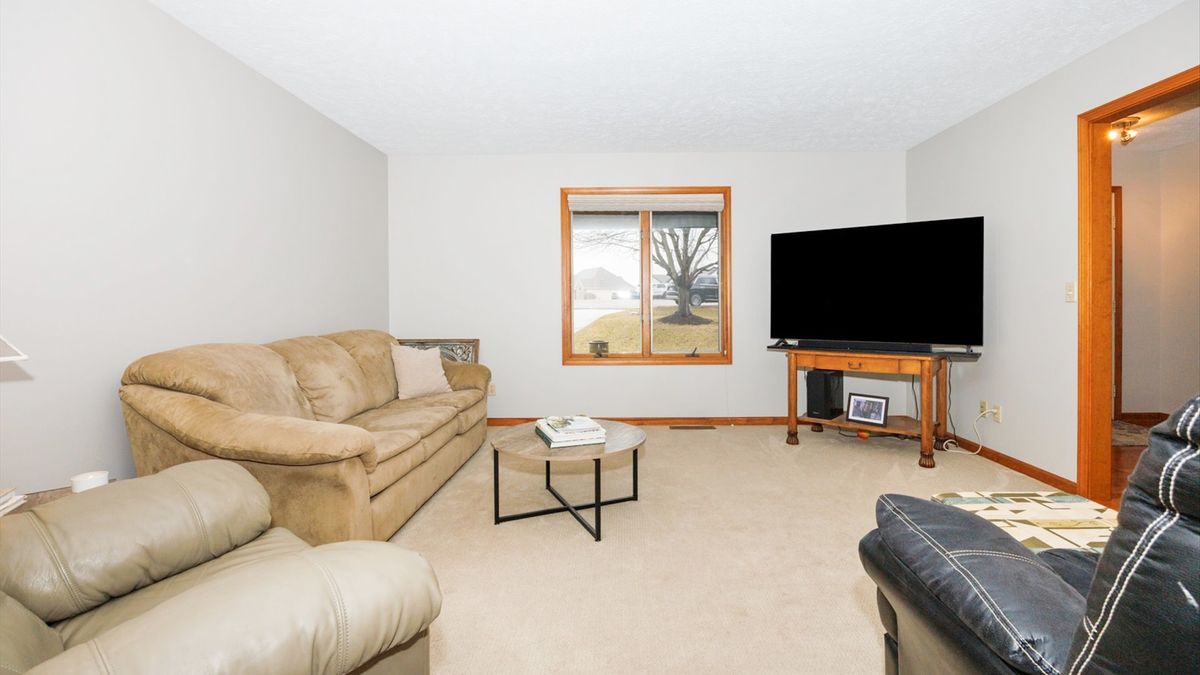2838 Saint Andrews Court, El Paso, IL 61738