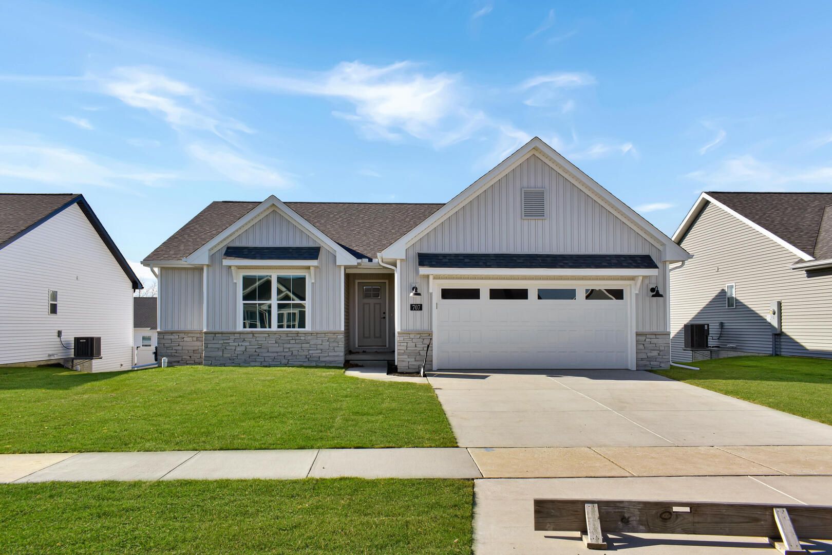 707 Cates Drive — Mahomet, IL 61853