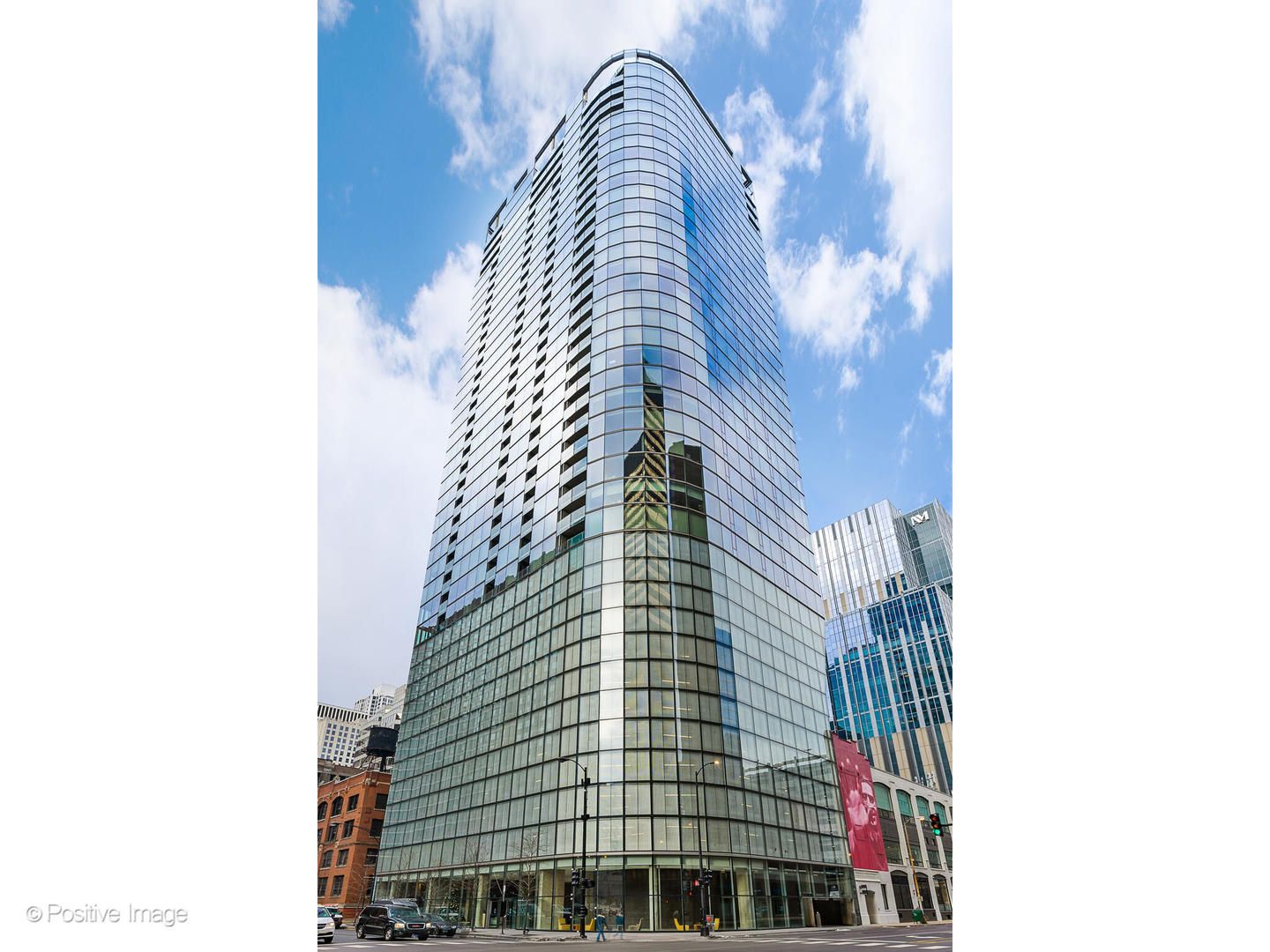 600 N FAIRBANKS Court #2801 — Chicago, IL 60611