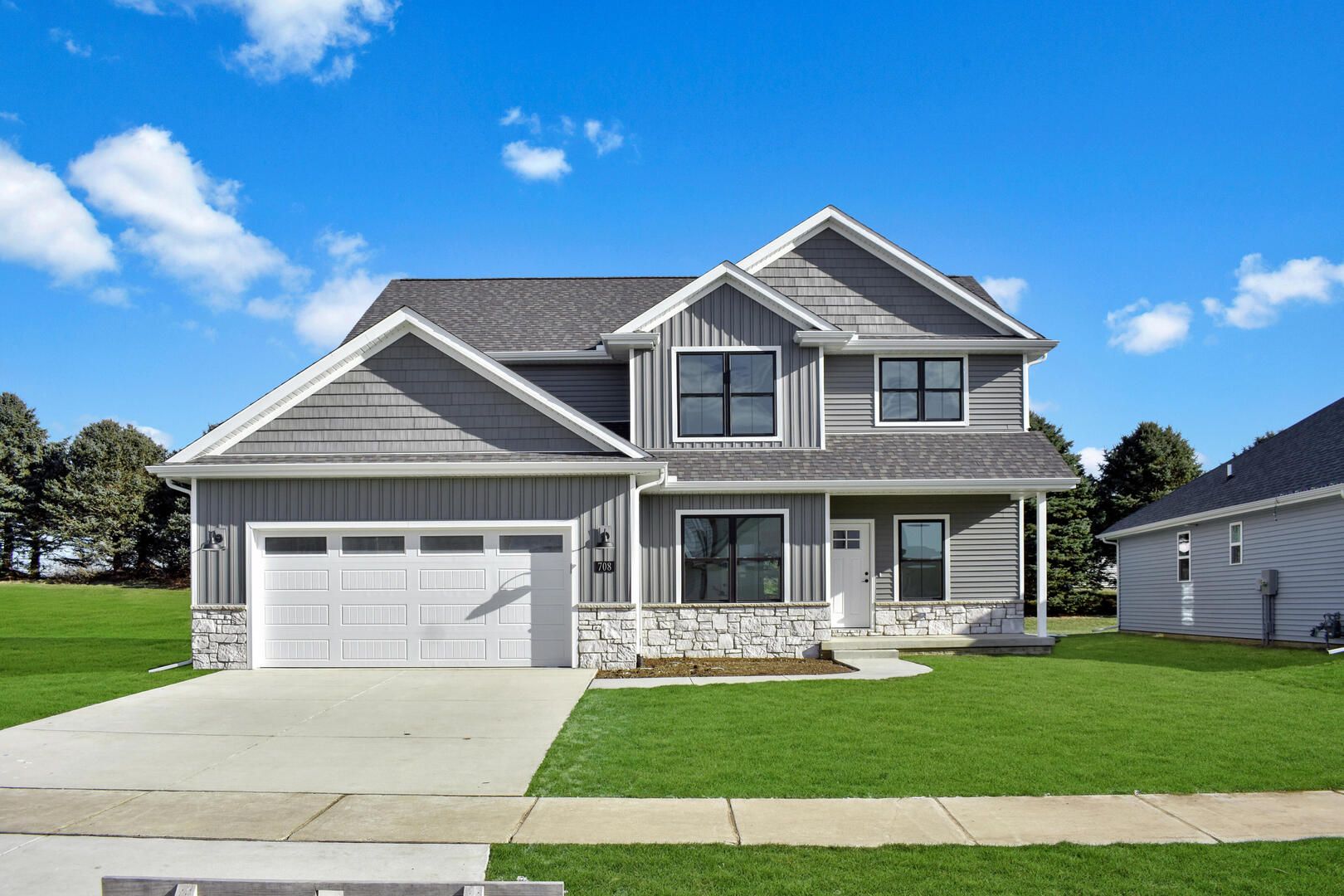 708 Rapp Drive — Mahomet, IL 61853