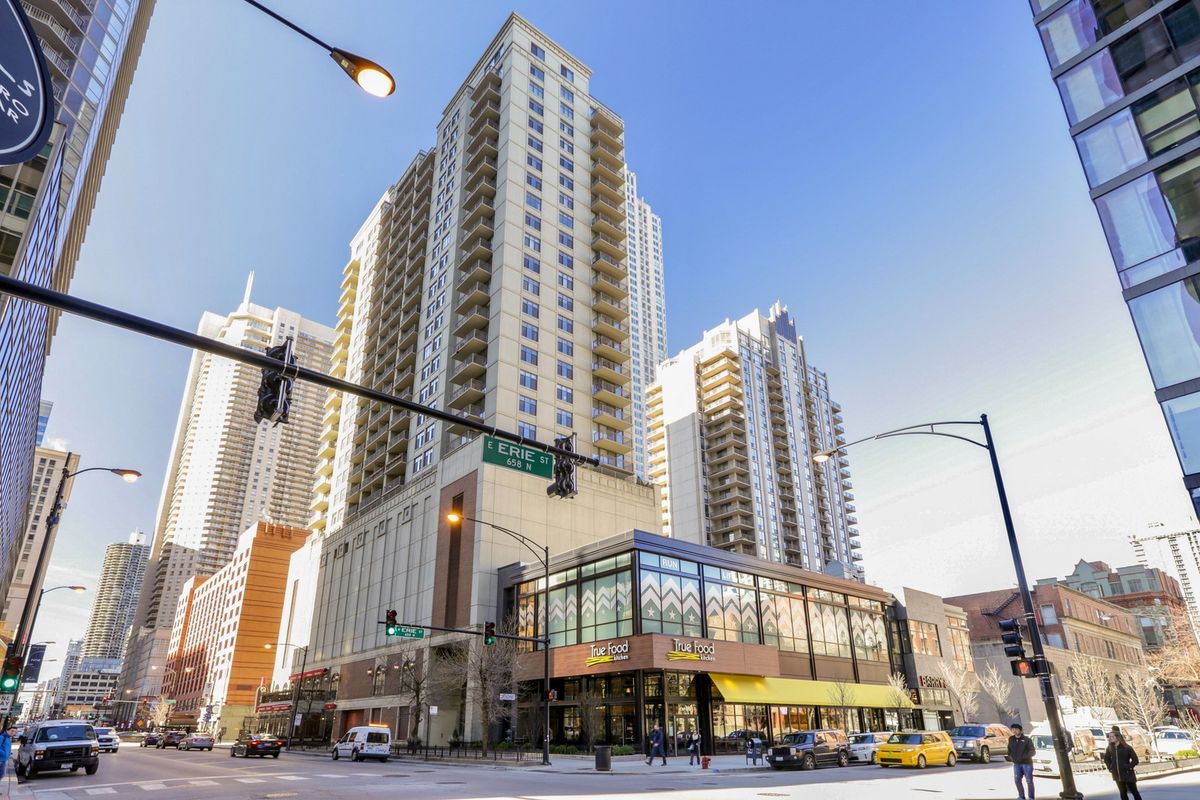 630 STATE Street, Chicago, IL 60654