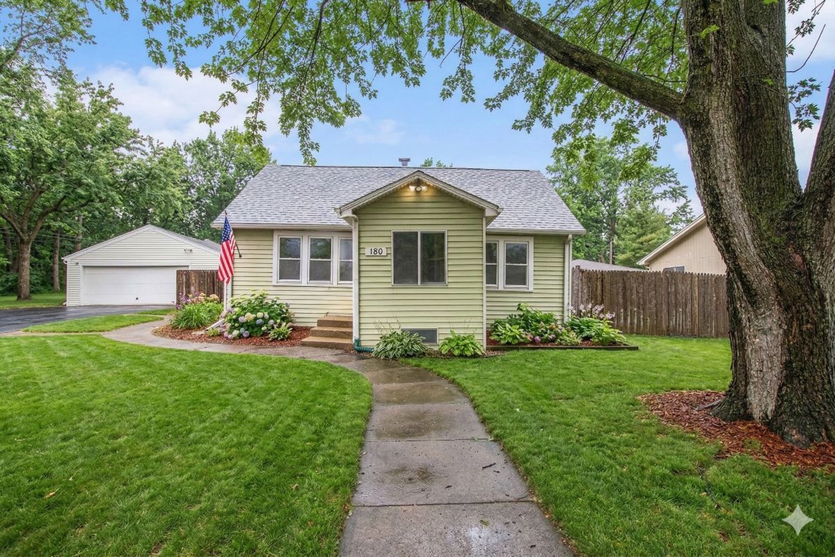 180 Henderson Street, Bensenville, IL 60106