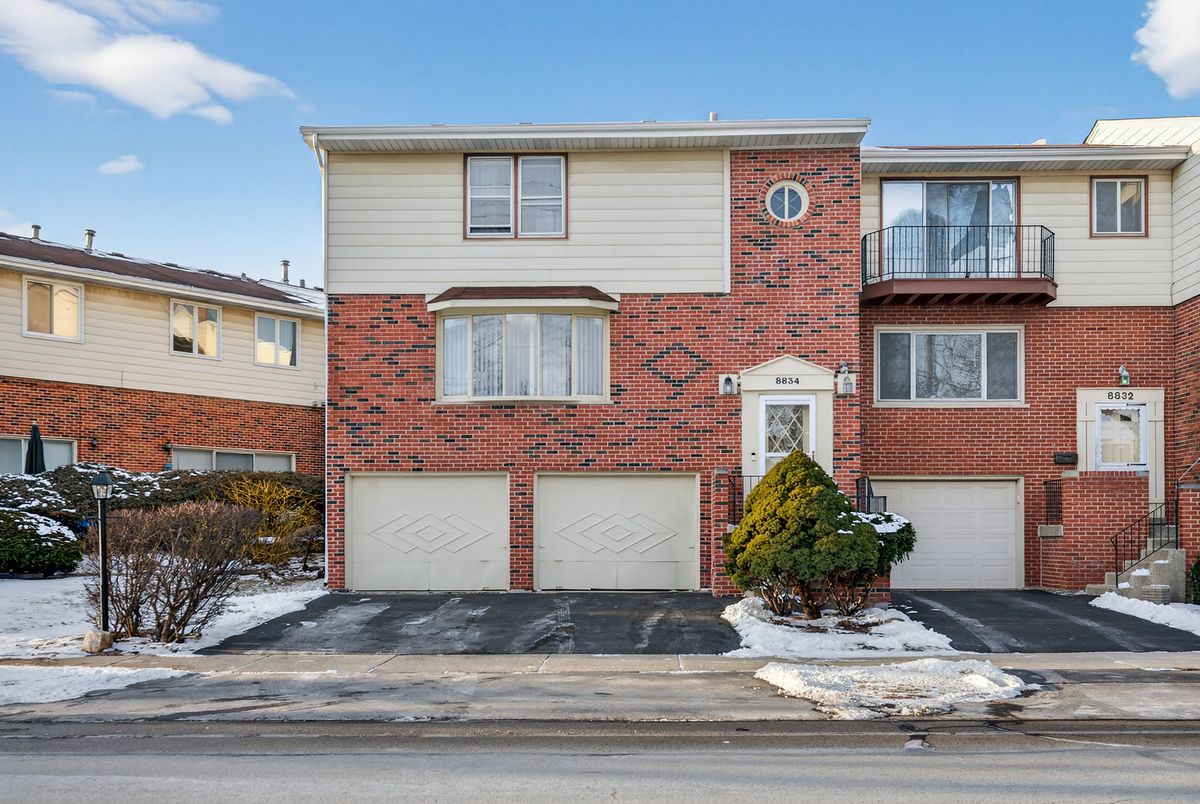 8834 Plainfield Road, Brookfield, IL 60513