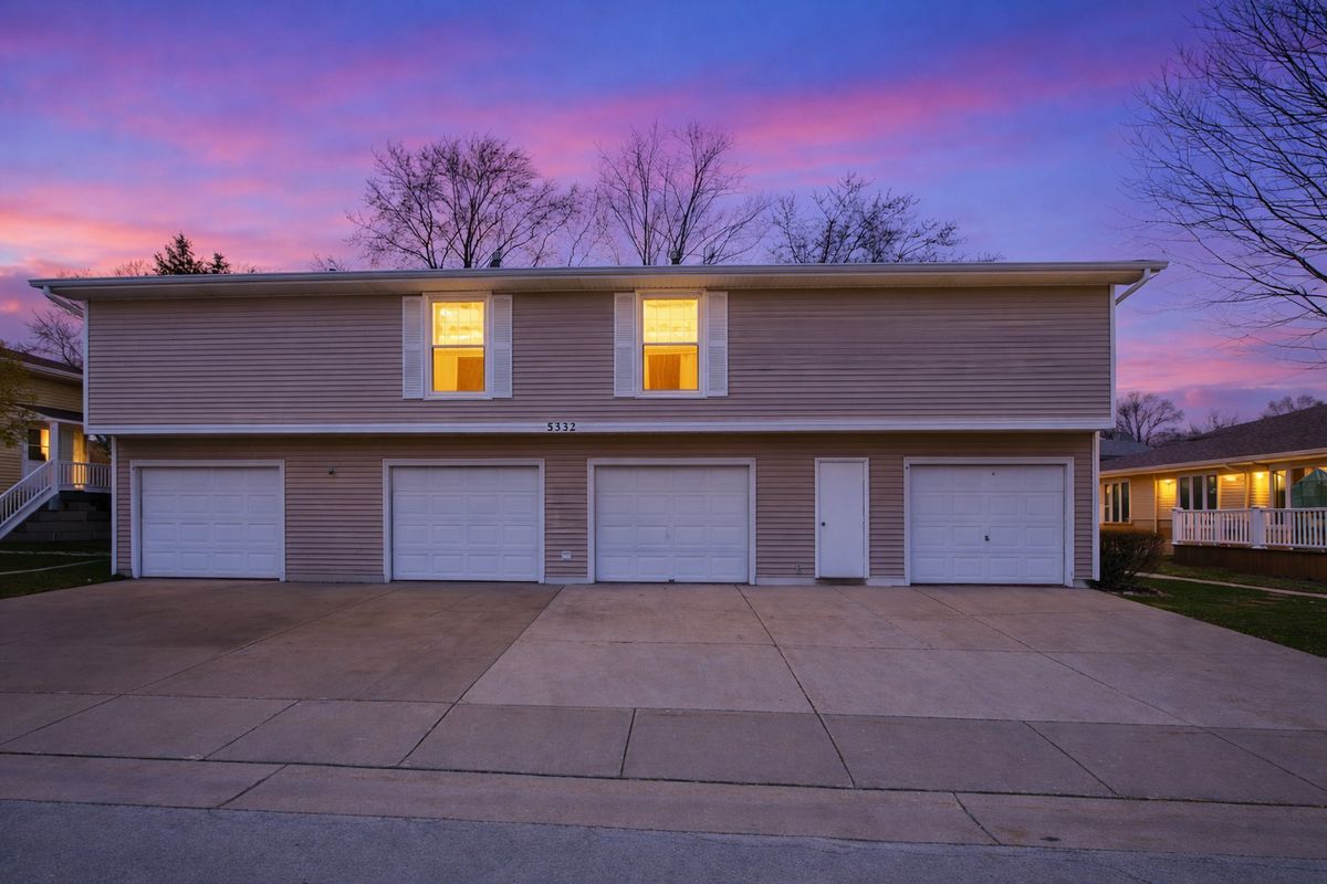 5332 Crescent Lane, Oak Forest, IL 60452