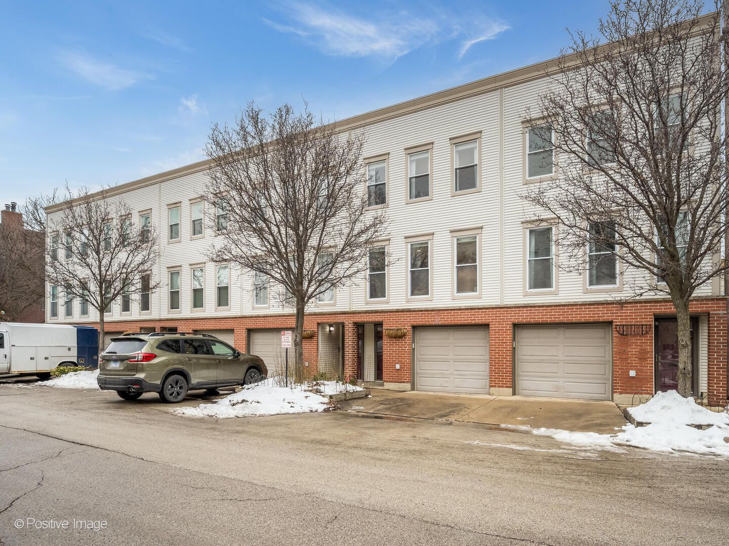 1750 W Julian Street #5 — Chicago, IL 60622