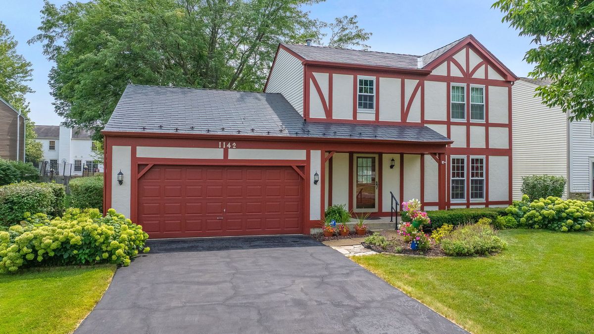 1142 Woodlake Drive, Carol Stream, IL 60188