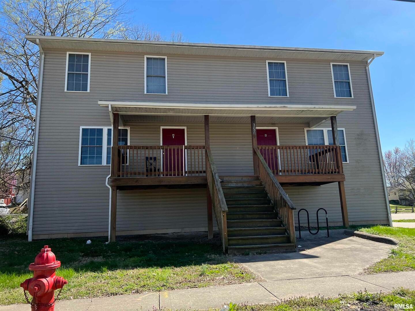 305 & 307 E MILL Street — Carbondale, IL 62901