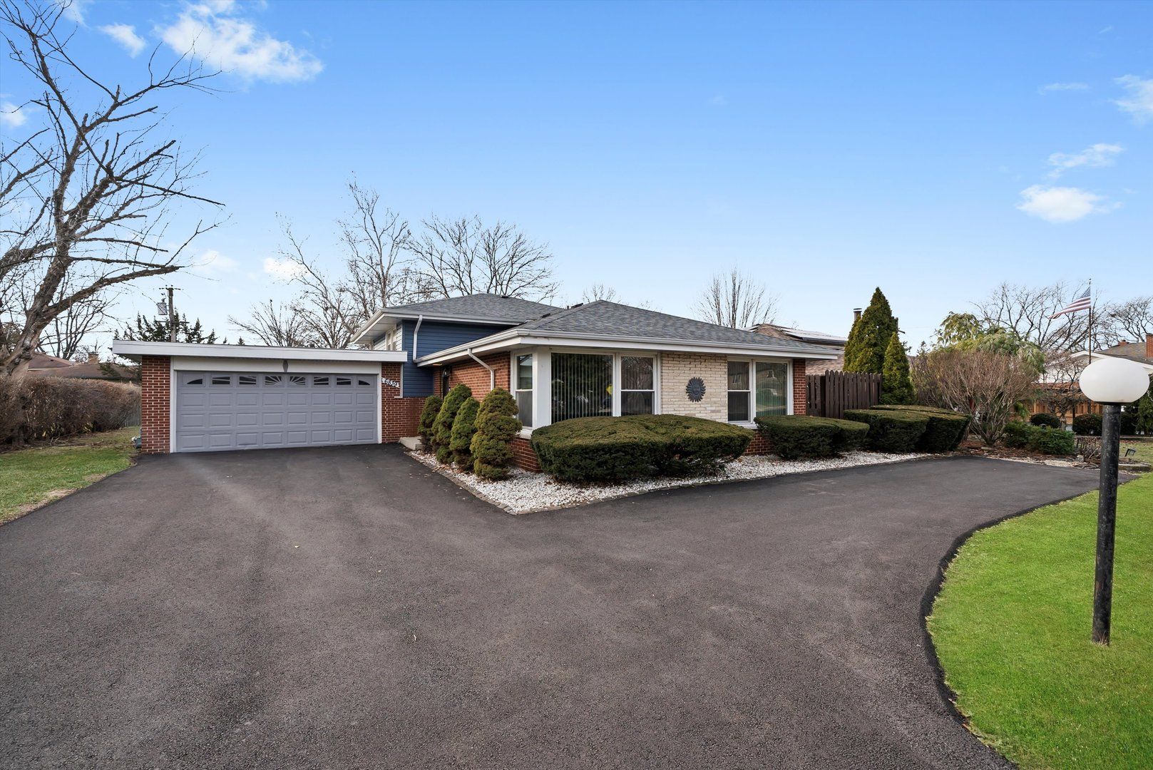 6839 W 127th Street — Palos Heights, IL 60463