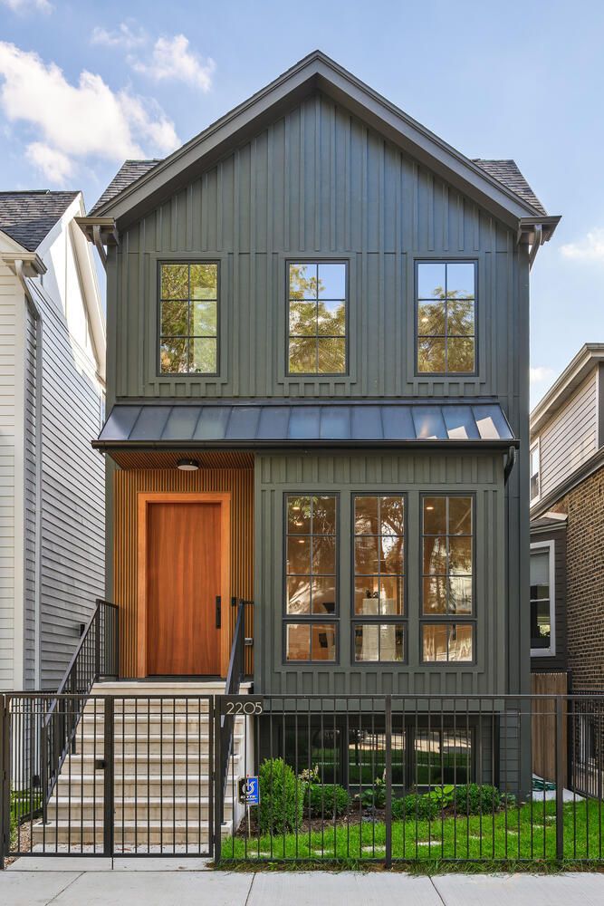 2205 Huron Street, Chicago, IL 60612