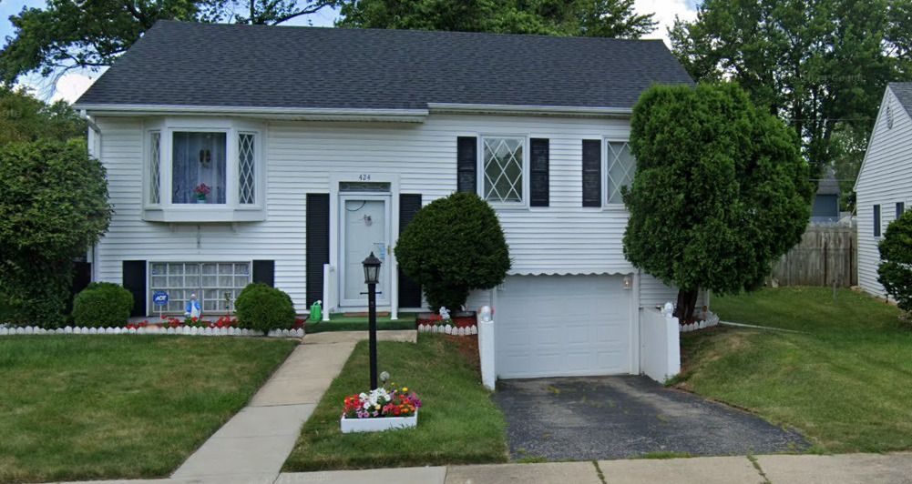 424 Mark Avenue — Glendale Heights, IL 60139