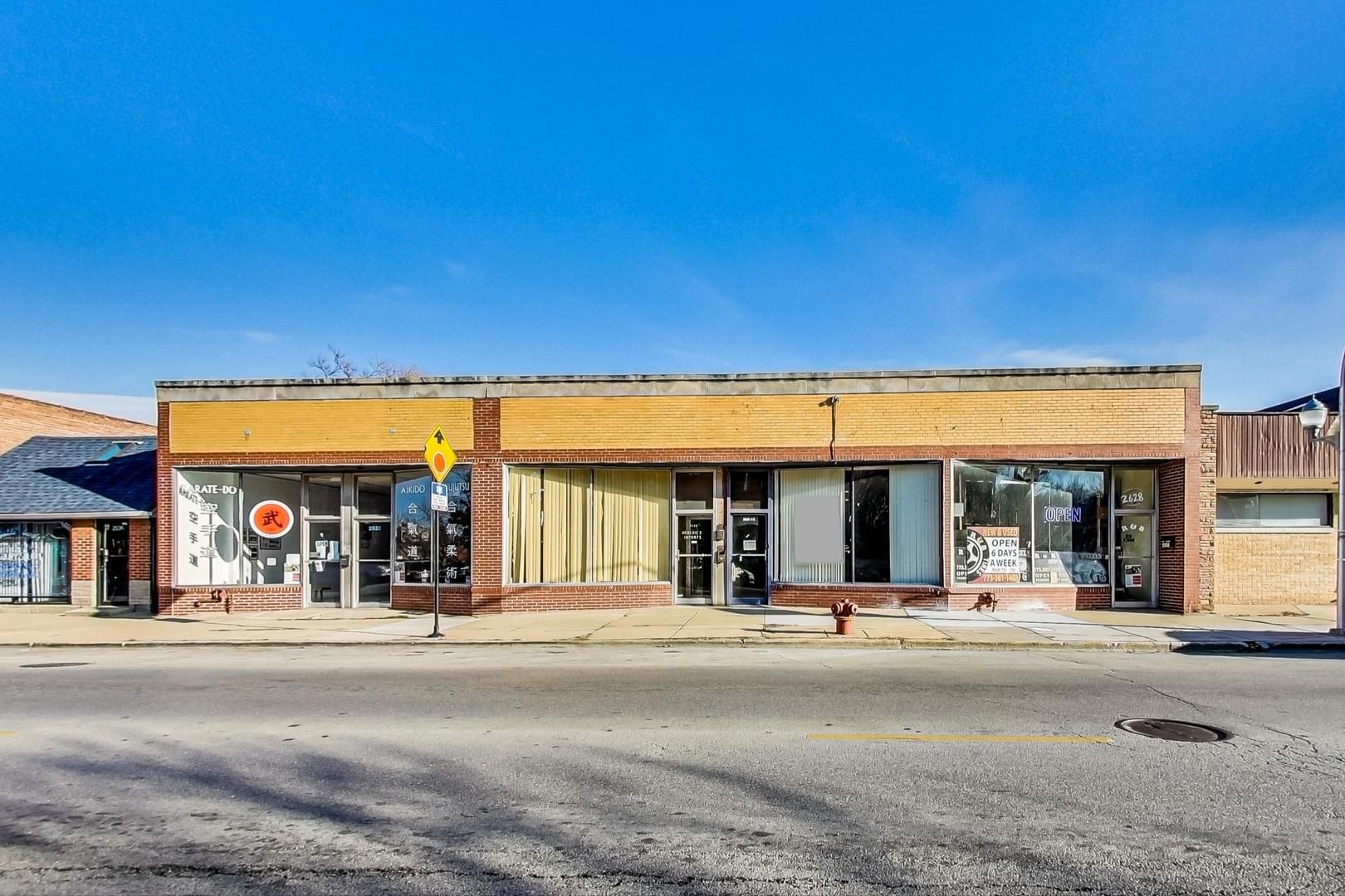 2628-34 W Touhy Avenue — Chicago, IL 60645
