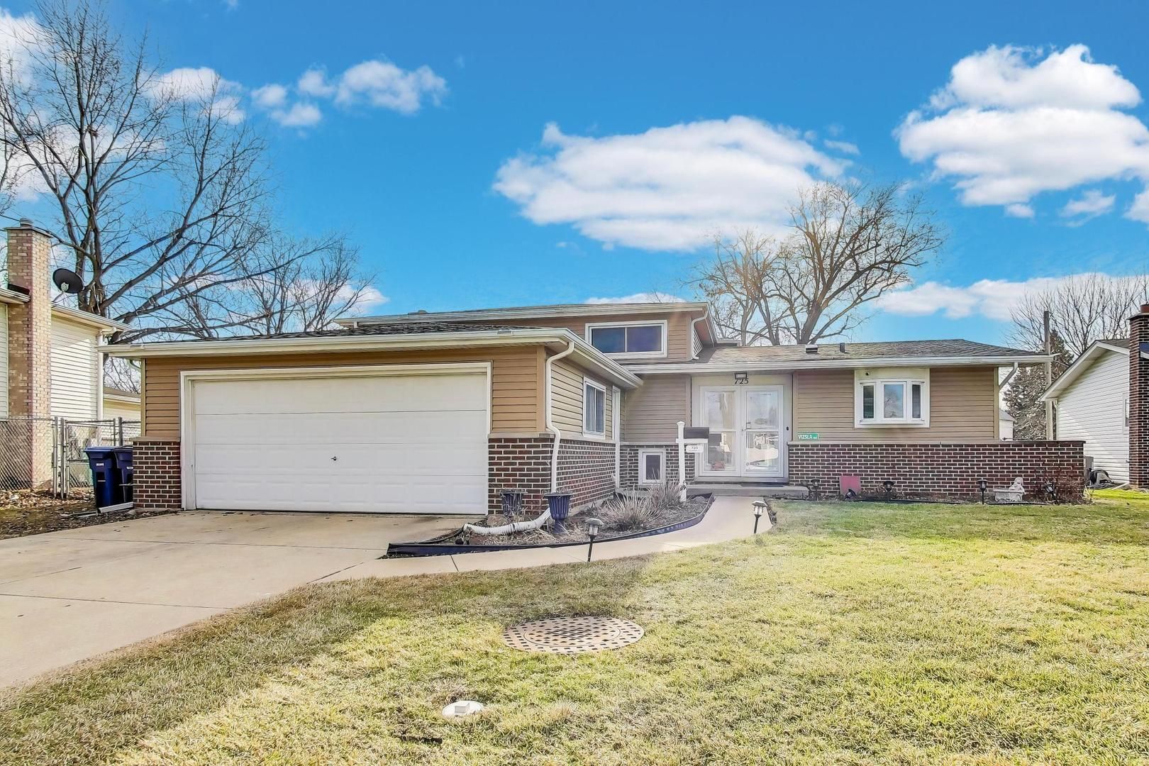 725 Elizabeth Lane — Des Plaines, IL 60016