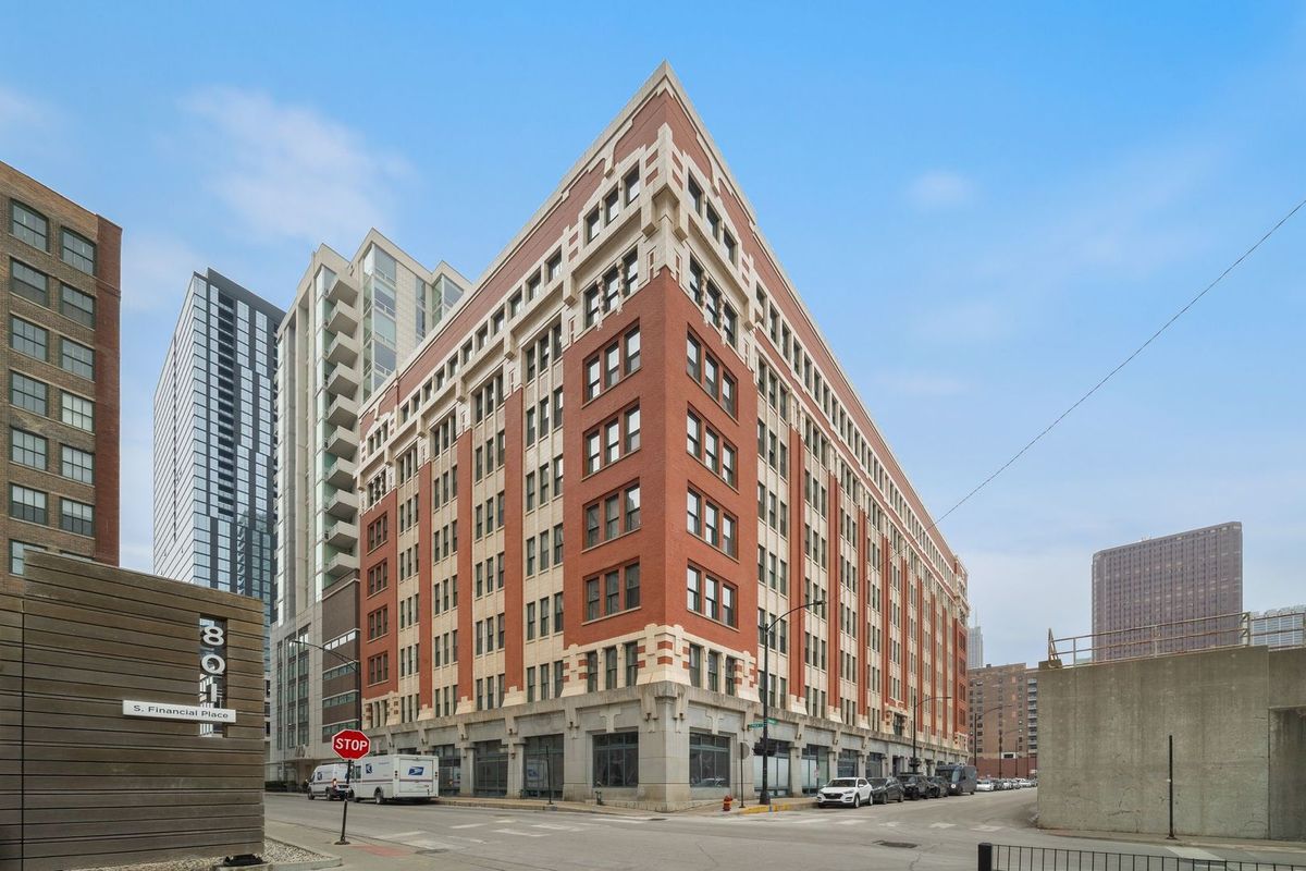 732 Financial Place, Chicago, IL 60605