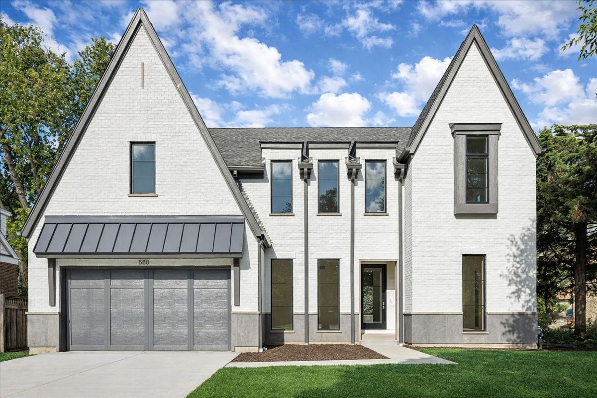 580 Kearsage Avenue, Elmhurst, IL 60126