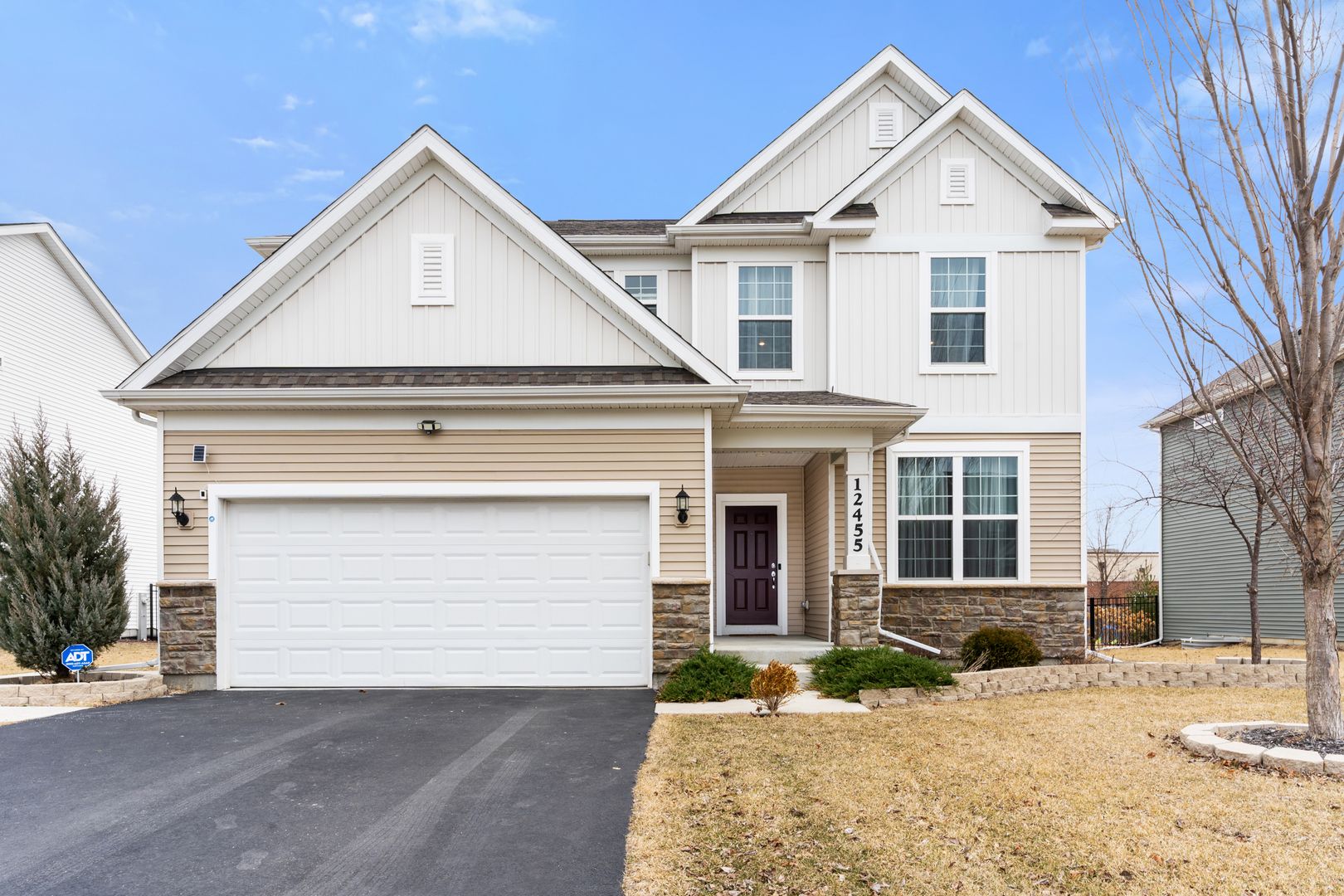 12455 S Compass Avenue — Plainfield, IL 60585