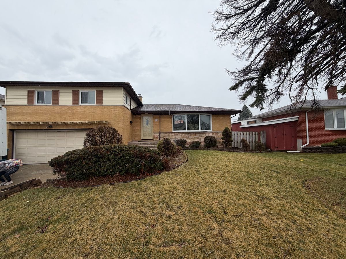 1210 Hirsch Street, Melrose Park, IL 60160
