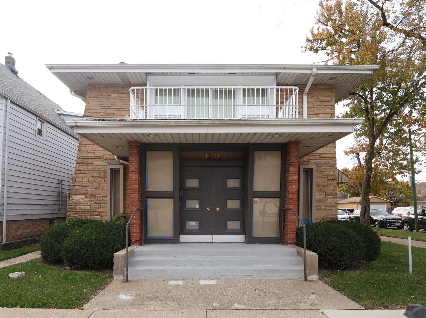 6157 W Belmont Avenue #1F — Chicago, IL 60634