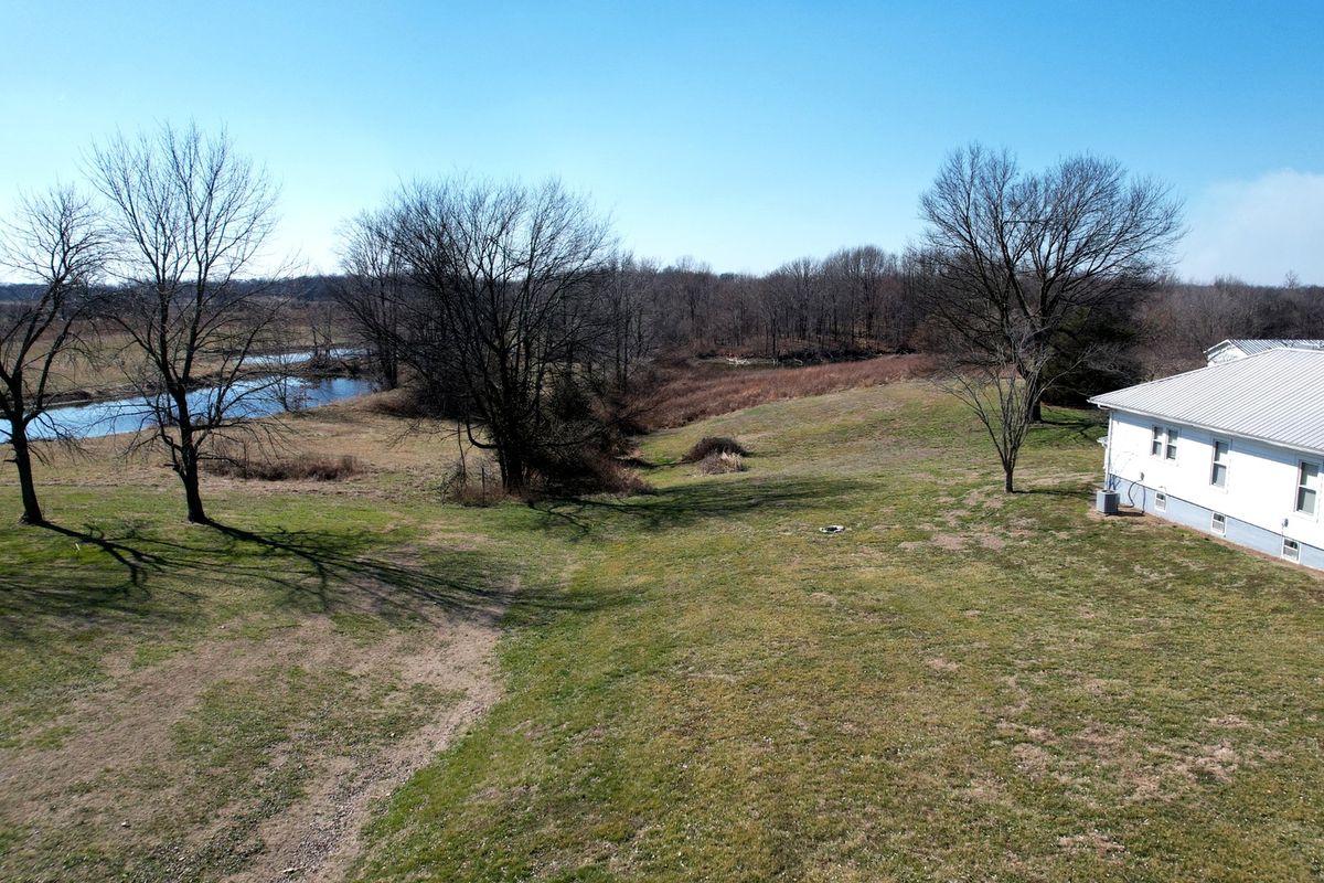 2919 Feather Trail Road, Olmsted, IL 62970