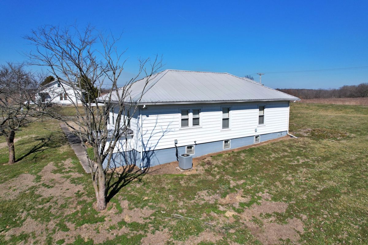 2919 Feather Trail Road, Olmsted, IL 62970