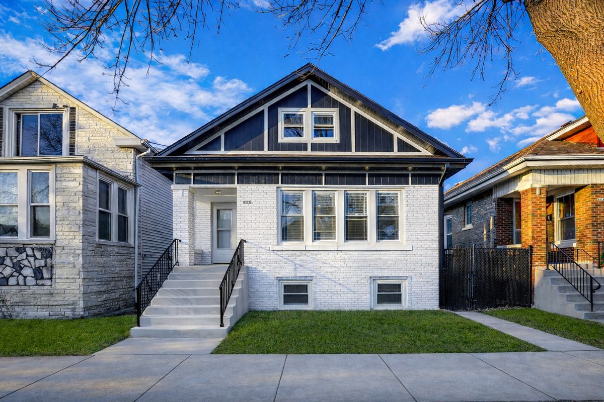 4938 Wrightwood Avenue, Chicago, IL 60639