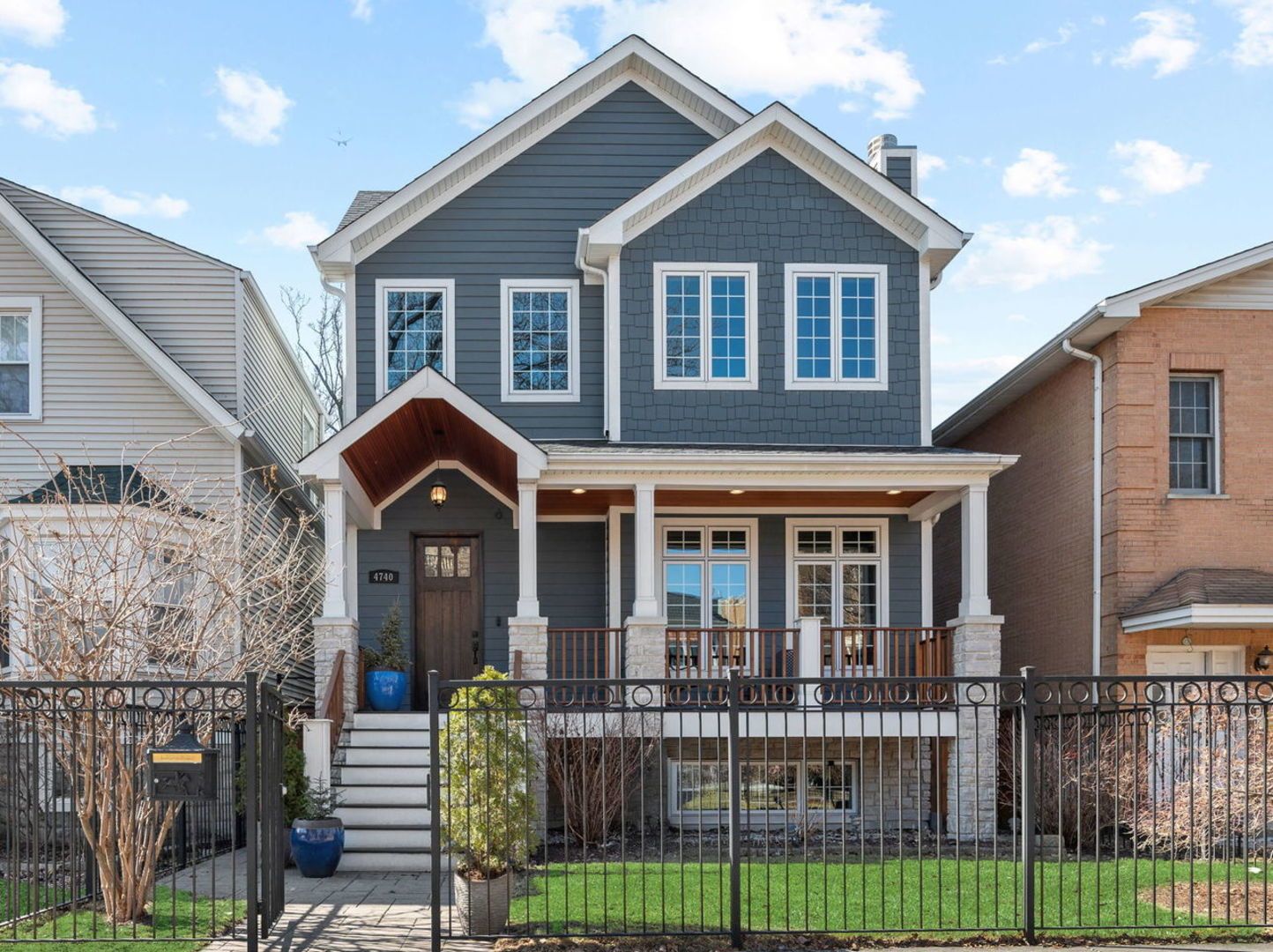 4740 N Hermitage Avenue — Chicago, IL 60640