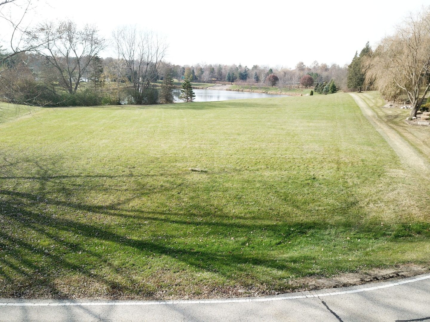 1800 Hamilton Court — Inverness, IL 60010
