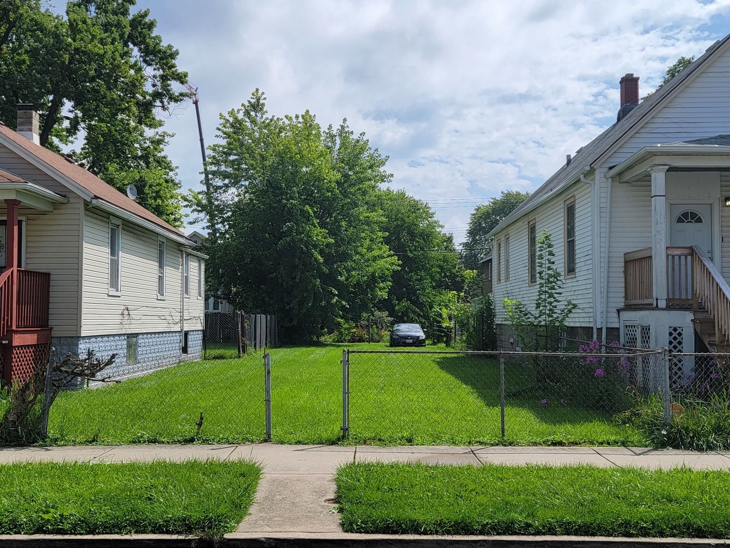 7717 S Maryland Avenue — Chicago, IL 60619
