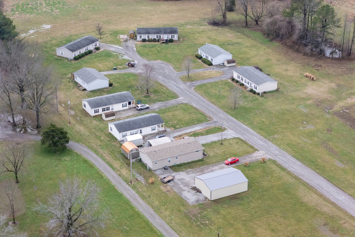 111 Devan Drive, Murphysboro, IL 62966