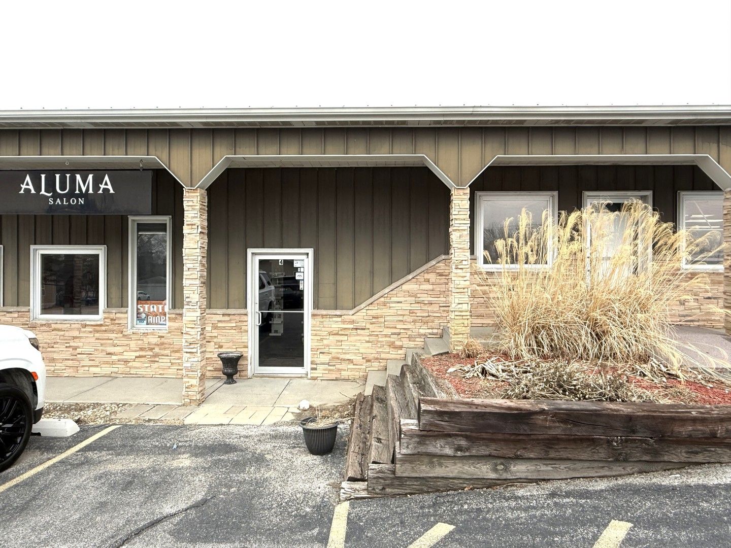 435 W Indiana Avenue — Beecher, IL 60401