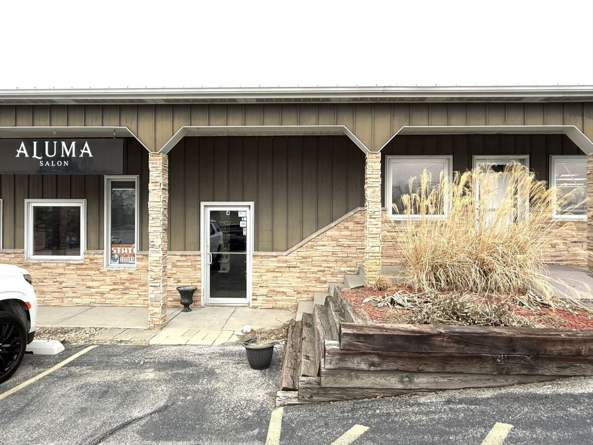 435 Indiana Avenue, Beecher, IL 60401